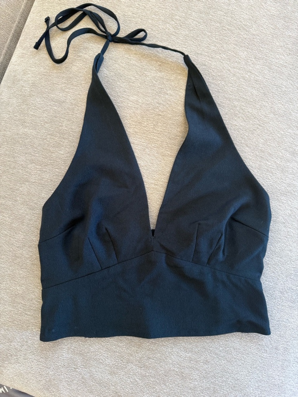 Abercrombie & Fitch Deep-V Halter Top (XS)